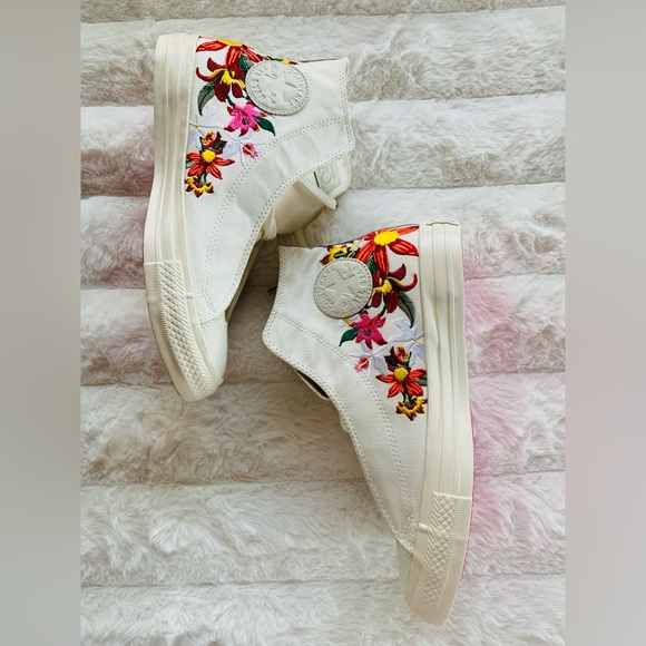 PatBO Converse - Picture 6 of 7